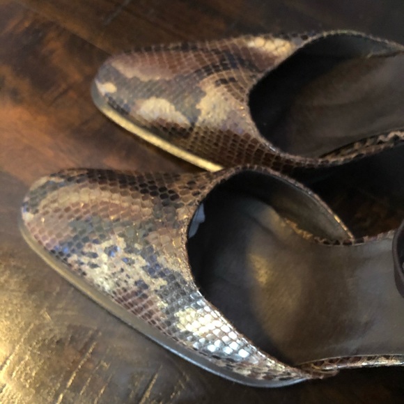 New Vintage Stunning Snake Ankle Strap Heels 🤎 - Picture 12 of 14